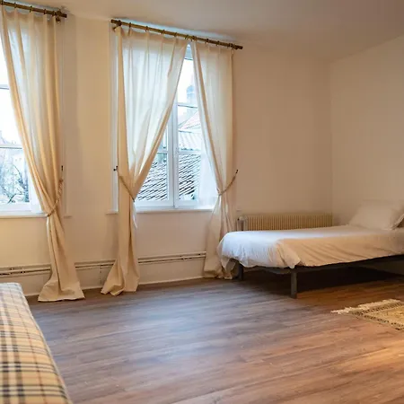 Maison Monsigny Nyaraló *